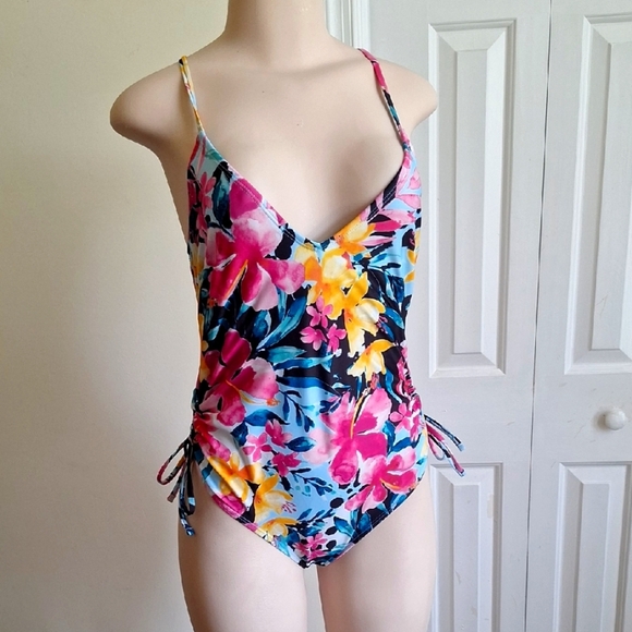 Floral One Piece Swimsuit Size S/M - Picture 1 of 5